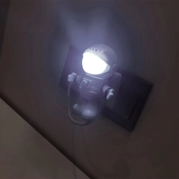 Portable USB Powered Night Light Reading Book Lights Astronaut Desk Lamp LED Light for Computer Laptop Keyboard Lighting Light - Image 3